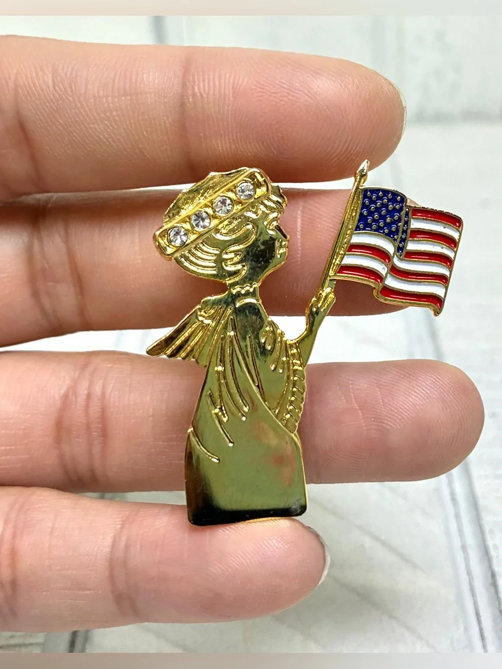 Patriotic Guardian Angel Lapel Pin Gold Tone With American Flag And Adorned Halo